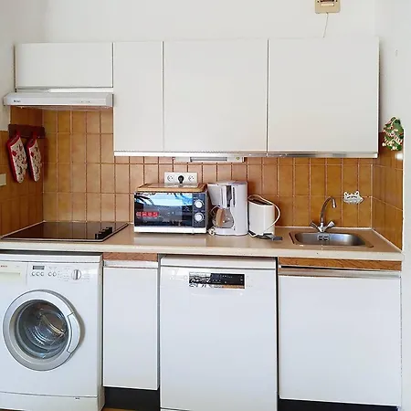 Appartamento T2 à La Favière Avec Piscine Et Parking Privé, Proche Plages Et Commerces - Fr-1-610-13 *