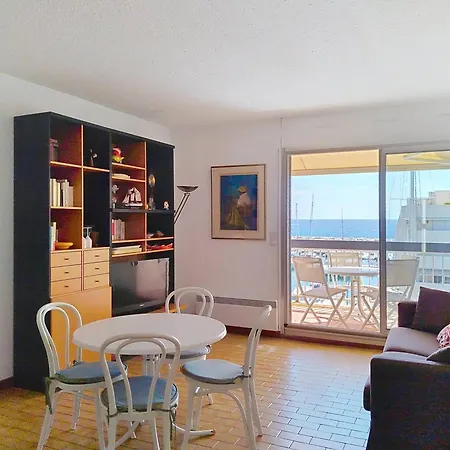 T2 à La Favière Avec Piscine Et Parking Privé, Proche Plages Et Commerces - Fr-1-610-13 *